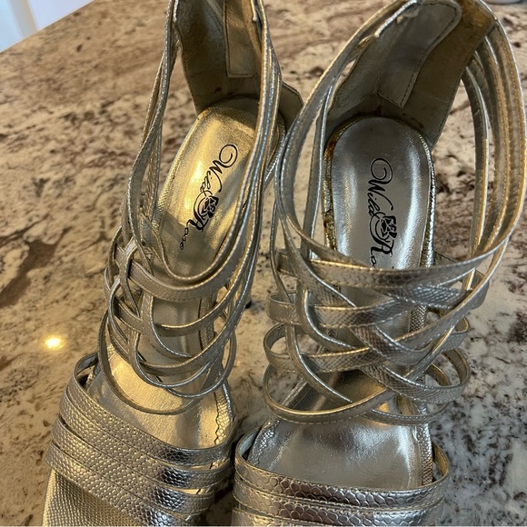 Platform heels - Picture 2 of 10